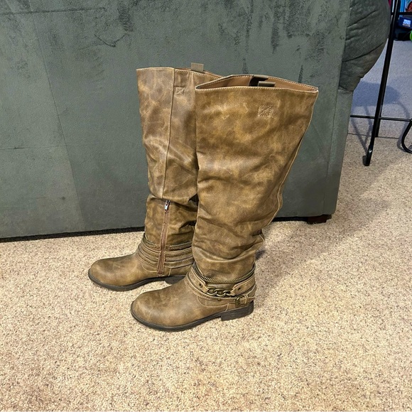 JustFab Shoes Knee High Tan Boots With Straps And Buckles Poshmark